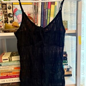 find me now the label mariposa lace ruched cami - Black Lace